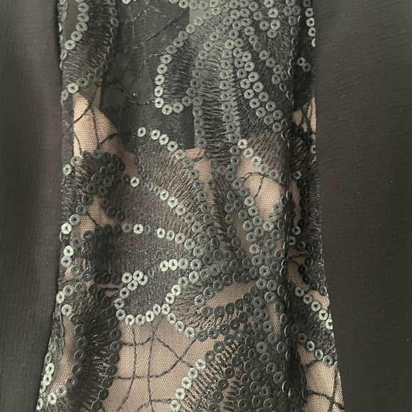 Evening gown black and nude with lace - Picture 4 of 8